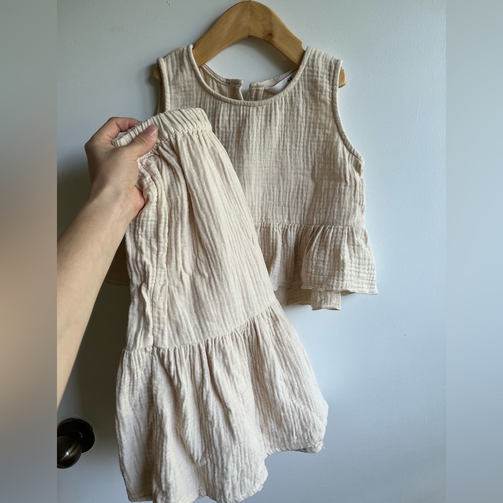 H&M girls skirt set